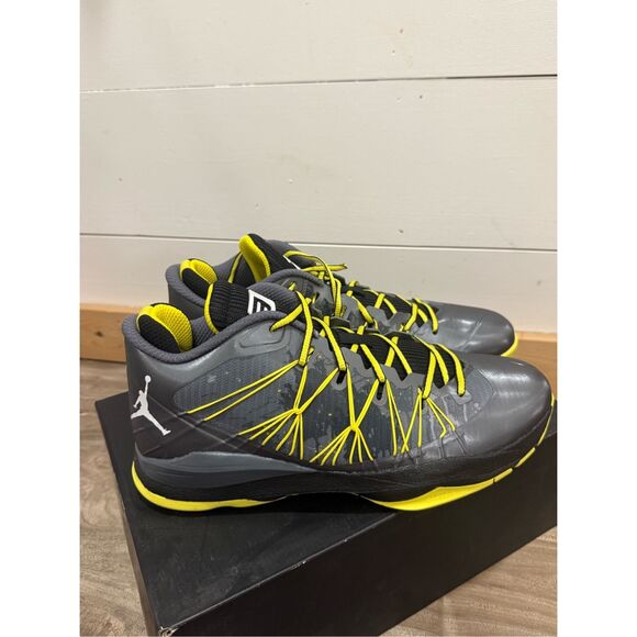 Jordan CP3.VII AE Dark Grey Vibrant Yellow Mens 13 New with Box - Picture 1 of 8